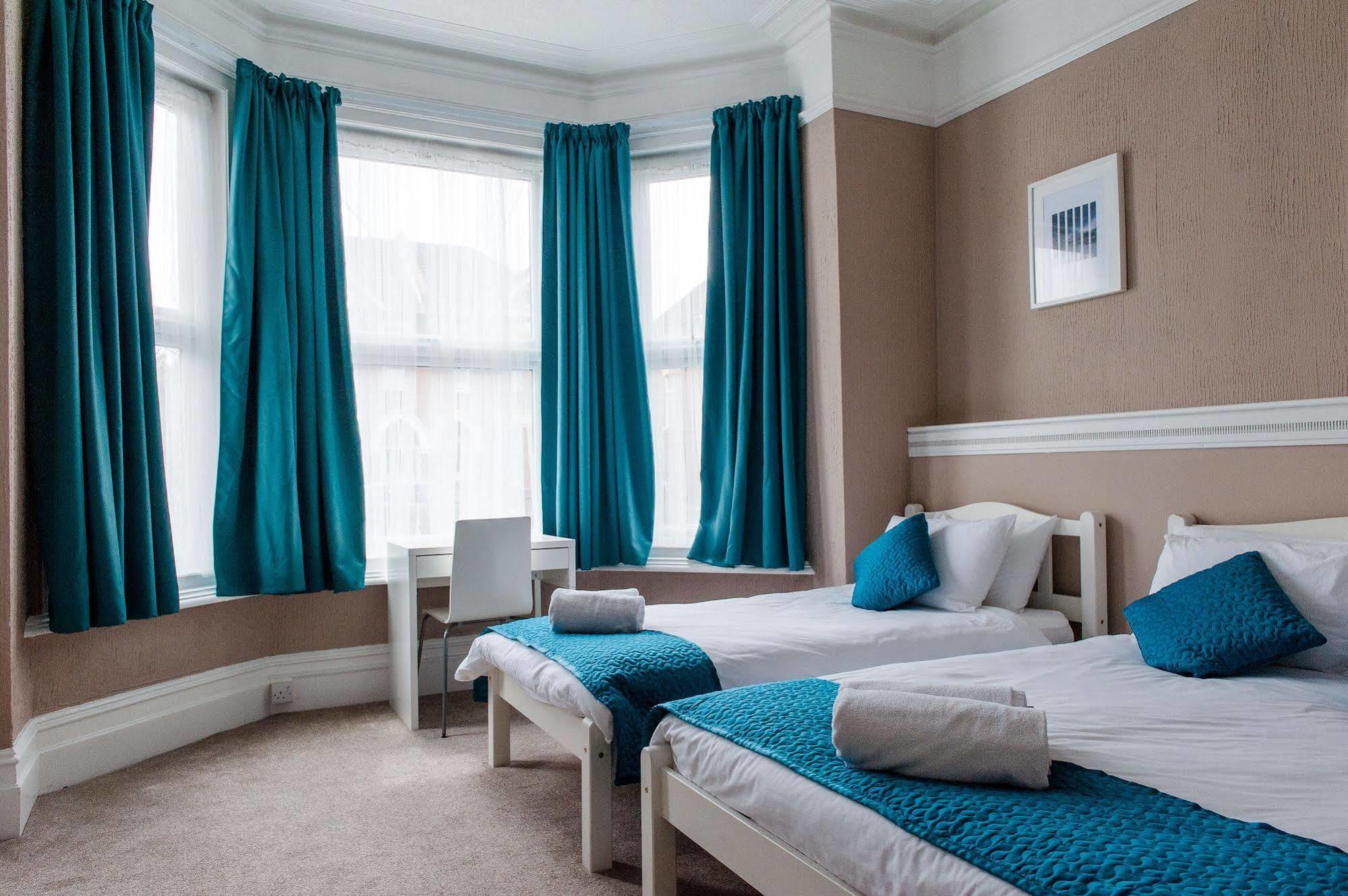 Addenro House B&B Southampton Exteriör bild
